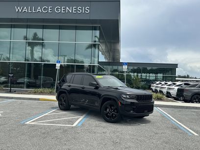 Used 2024 Jeep Grand Cherokee Altitude