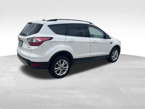 Used 2018 Ford Escape SE AWD/4WD image 5