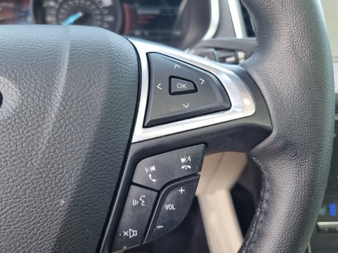 Used 2016 Ford Edge Titanium w/ Equipment Group 302A FWD image 27