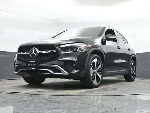 Used 2025 Mercedes-Benz GLA 250 4MATIC image 42