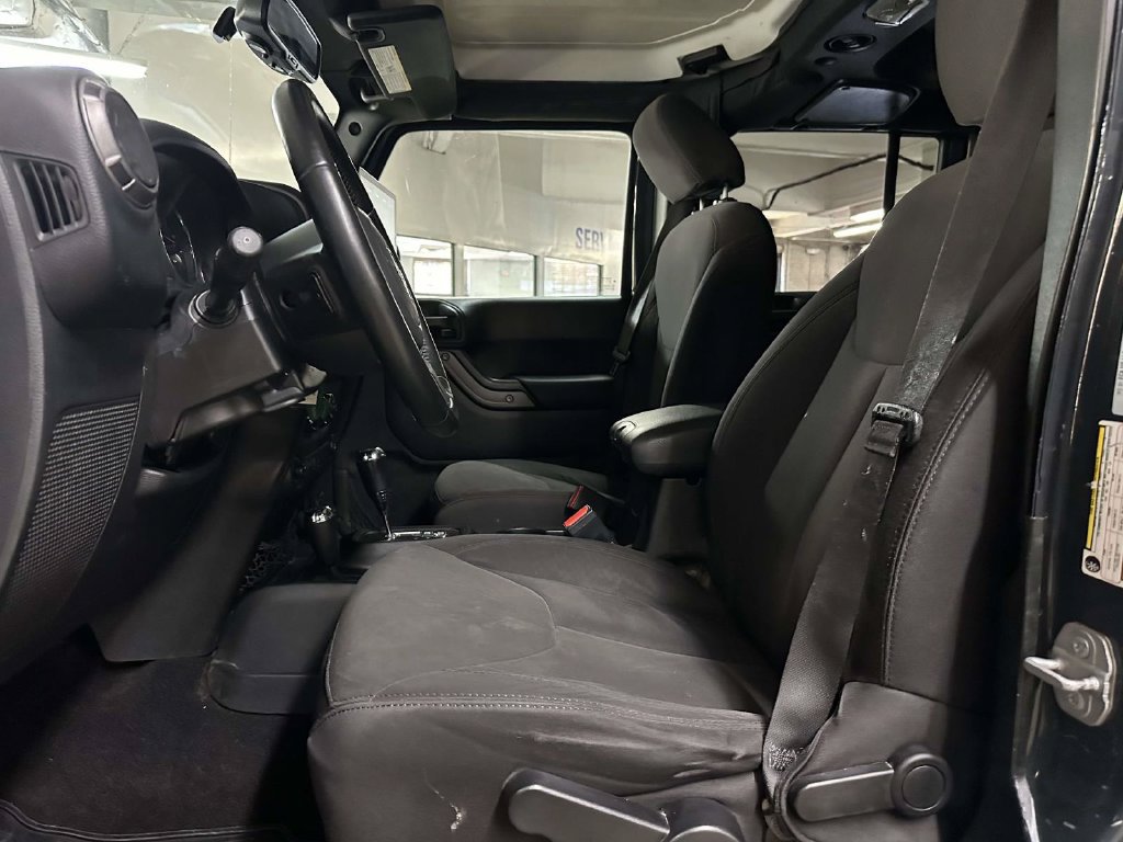 Used 2018 Jeep Wrangler Unlimited Sport S AWD/4WD image 6