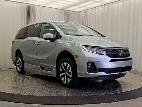 Used 2025 Honda Odyssey EX-L image 5