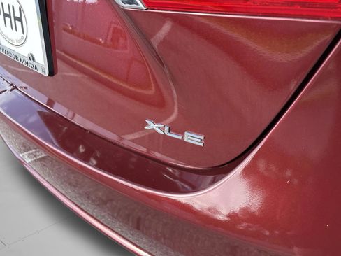 Used 2013 Toyota Avalon XLE Touring FWD image 23