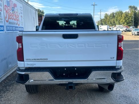 Used 2024 Chevrolet Silverado 2500 LT image 4