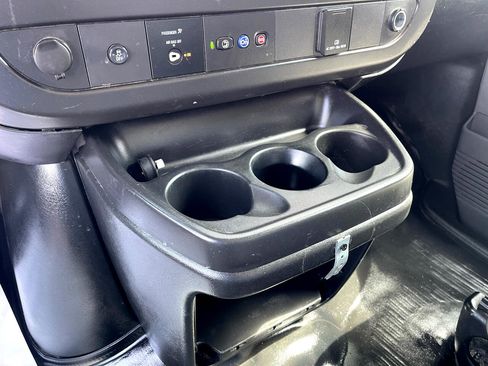 Used 2019 Chevrolet Express 3500 w/ Power Convenience Package image 21