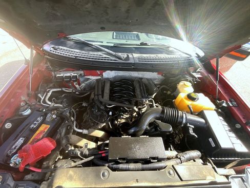 Used 2014 Ford F150 Lariat w/ Lariat Chrome Package image 24