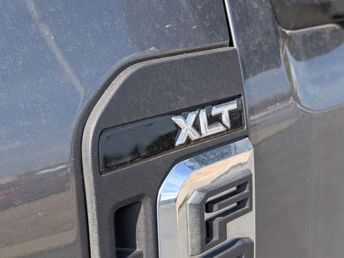 Used 2025 Ford F250 XLT image 6