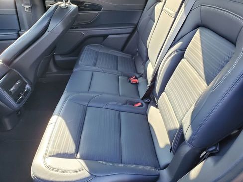 Used 2024 Lincoln Nautilus Reserve w/ Equipment Group 202A image 9