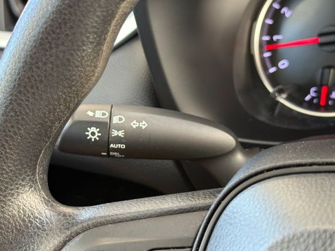Used 2022 Toyota RAV4 XLE FWD image 32
