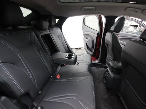 Used 2021 Ford Mustang Mach-E Premium image 24