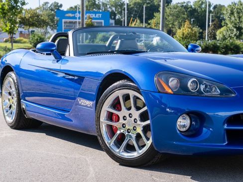 Used 2006 Dodge Viper SRT-10 RWD image 14