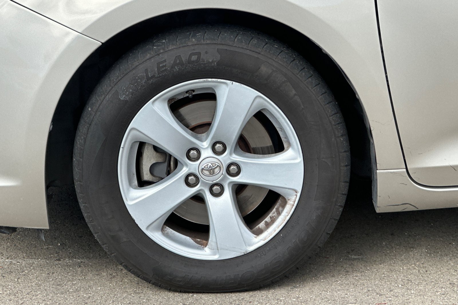 Used 2015 Toyota Sienna LE FWD image 44
