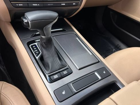 Used 2018 Genesis G80 3.8 RWD image 23