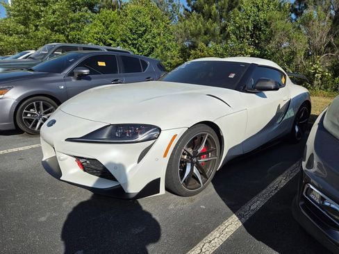 Used 2022 Toyota Supra Premium w/ Driver Assist Package image 3