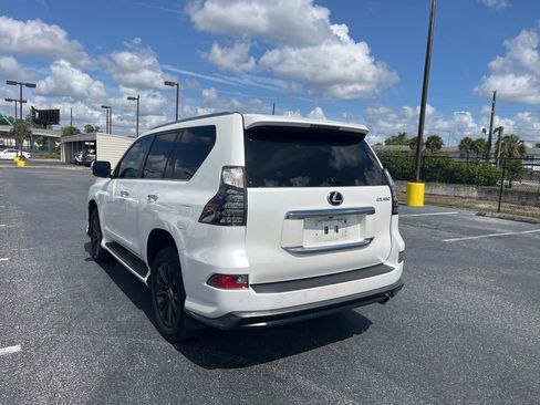 Used 2023 Lexus GX 460 Premium w/ Accessory Package AWD/4WD image 5