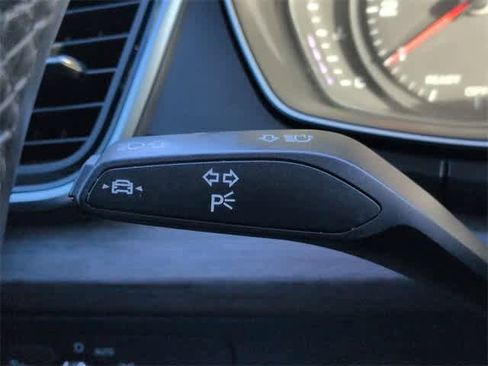 Used 2021 Audi Q5 Premium image 29
