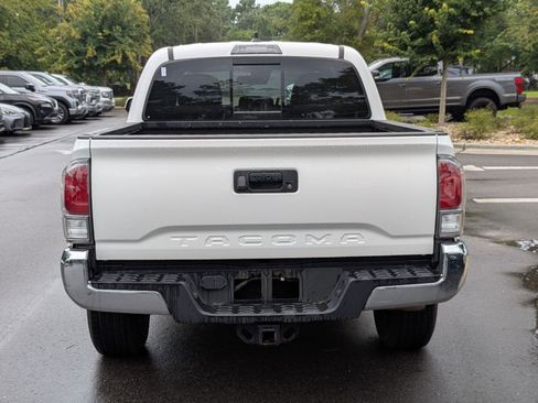 Used 2023 Toyota Tacoma TRD Off-Road image 4