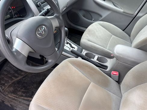 Used 2010 Toyota Corolla LE image 10