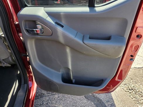 Used 2020 Nissan Frontier SV RWD image 20