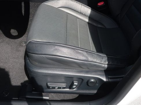 Used 2015 Lexus IS 250 w/ F-Sport Package RWD image 14