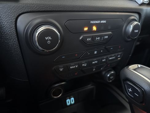 Used 2019 Ford Ranger XLT w/ Equipment Group 302A Luxury image 28