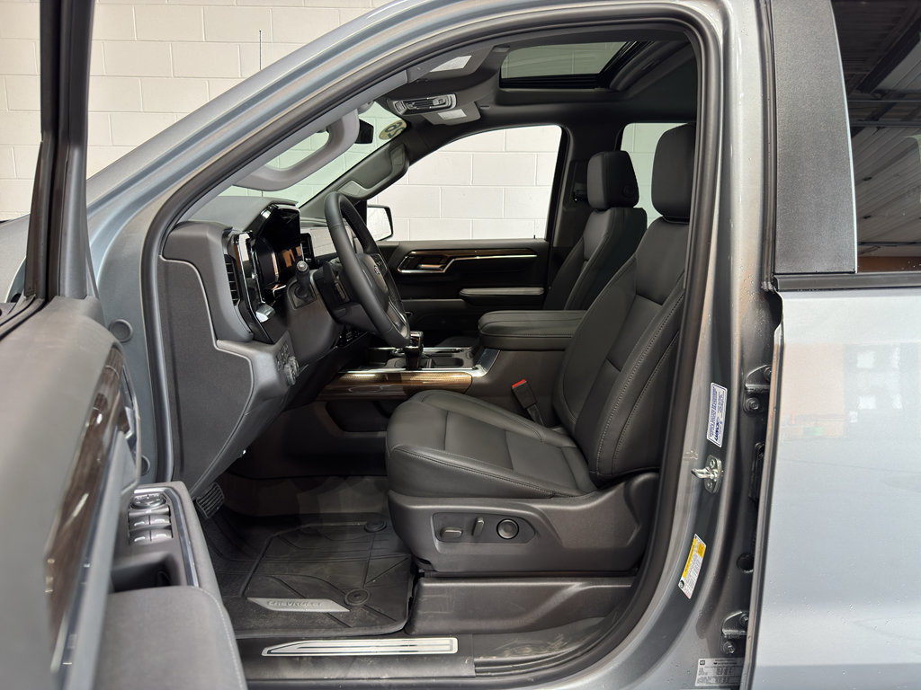 New 2026 Chevrolet Silverado 1500 RST w/ Safety Package AWD/4WD image 15