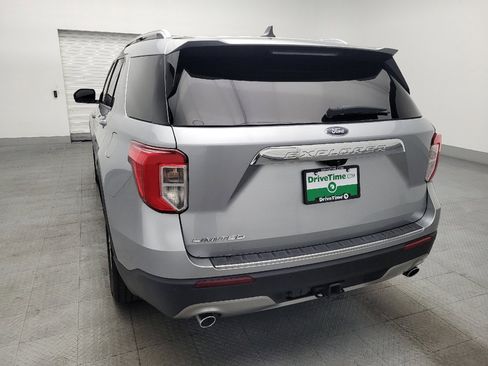 Used 2022 Ford Explorer Limited w/ Limited Technology Package RWD image 6