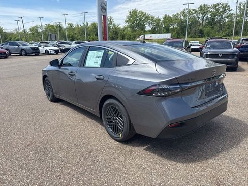 New 2026 Nissan Sentra SV FWD image 5