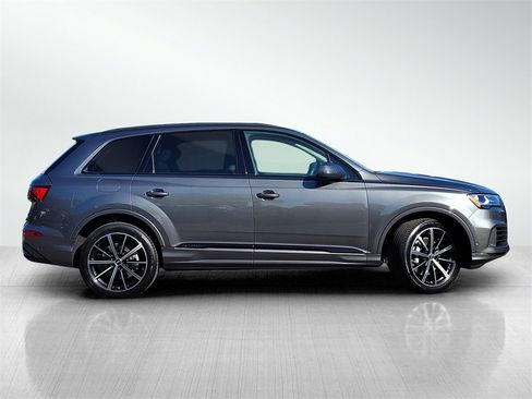 Used 2022 Audi Q7 3.0T Premium Plus w/ Premium Plus Package image 3