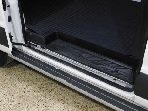 Used 2024 Ford Transit 250 Low Roof AWD w/ Exterior Upgrade Package image 38