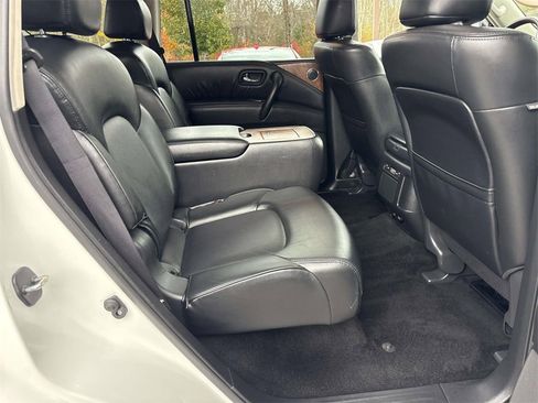 Used 2024 Nissan Armada SL w/ Captain's Chairs Package image 20