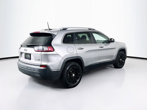 Used 2019 Jeep Cherokee Latitude w/ Popular Appearance Group AWD/4WD image 9