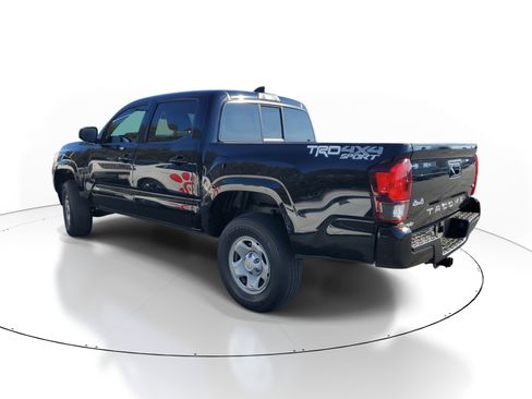 Used 2023 Toyota Tacoma SR image 4