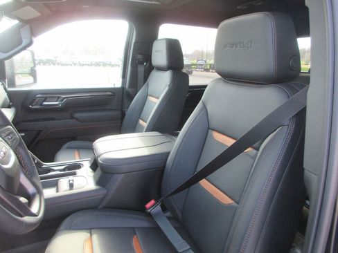 New 2026 GMC Sierra 2500 AT4 w/ AT4 Premium Plus Package image 12