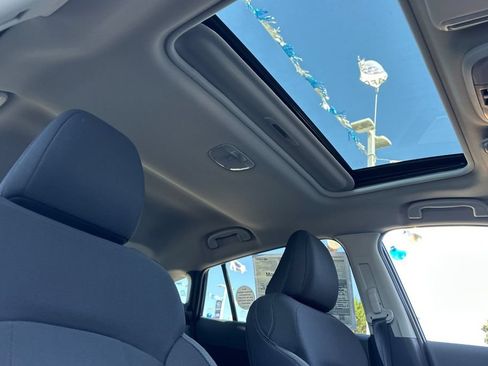 Certified 2025 Subaru Crosstrek 2.5i Premium AWD/4WD image 16