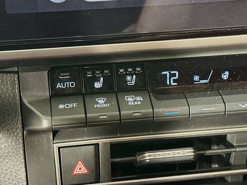 Used 2025 Toyota Camry XSE w/ Premium Plus Package image 22