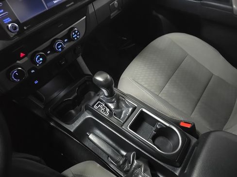 Used 2020 Toyota Tacoma SR image 26