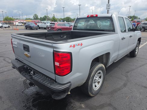 Used 2017 Chevrolet Silverado 1500 W/T AWD/4WD image 3