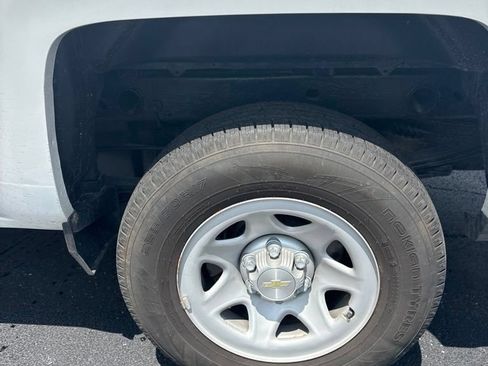 Used 2017 Chevrolet Silverado 1500 W/T w/ Trailering Package RWD image 9