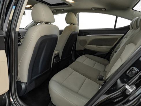 Used 2020 Hyundai Elantra Value Edition image 34