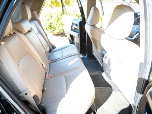 Used 2014 Toyota 4Runner Limited image 14