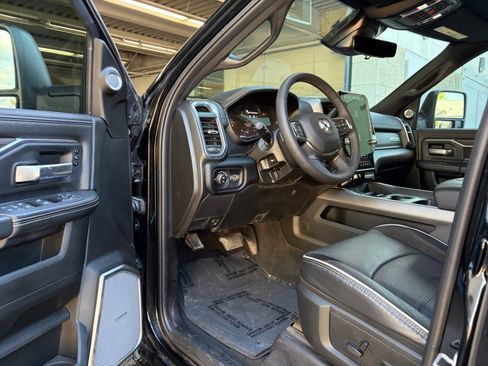 Used 2026 RAM 3500 Laramie AWD/4WD image 10