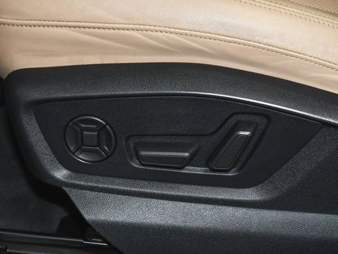 Used 2021 Audi Q8 Premium Plus w/ Premium Plus Package image 64