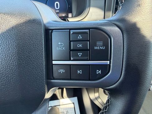 Used 2025 Ford F150 Lariat AWD/4WD image 19