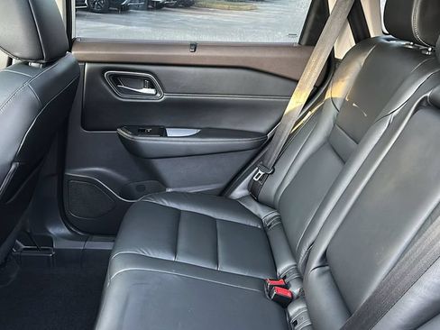Used 2021 Nissan Rogue SL FWD image 31