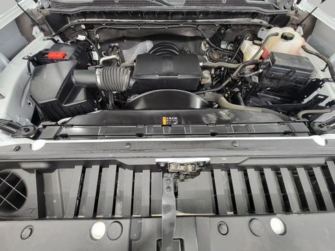 Used 2025 Chevrolet Silverado 2500 W/T w/ WT Convenience Package image 9