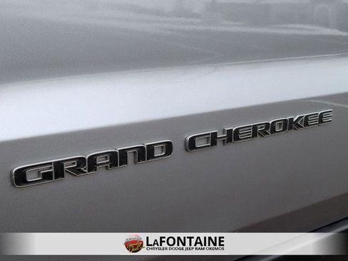 Certified 2020 Jeep Grand Cherokee Limited w/ Premium Lighting Group image 10