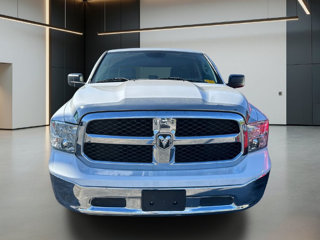Used 2020 RAM 1500 Classic SLT AWD/4WD image 14