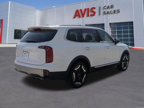 Used 2025 Kia Telluride S image 6