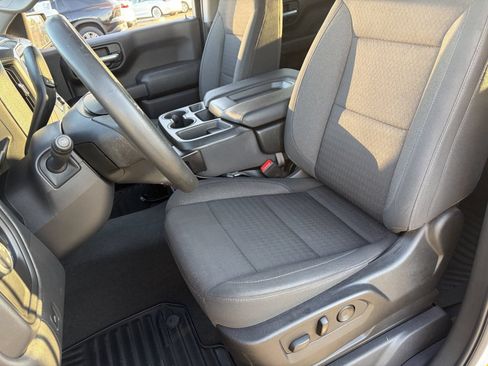 Certified 2022 Chevrolet Silverado 1500 Custom RWD image 21